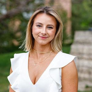 Meet your Posher, Lily